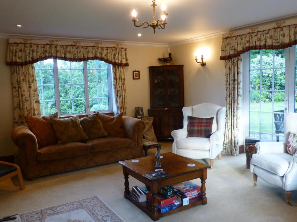 Whiteways Farmhouse Buckland Newton Екстериор снимка